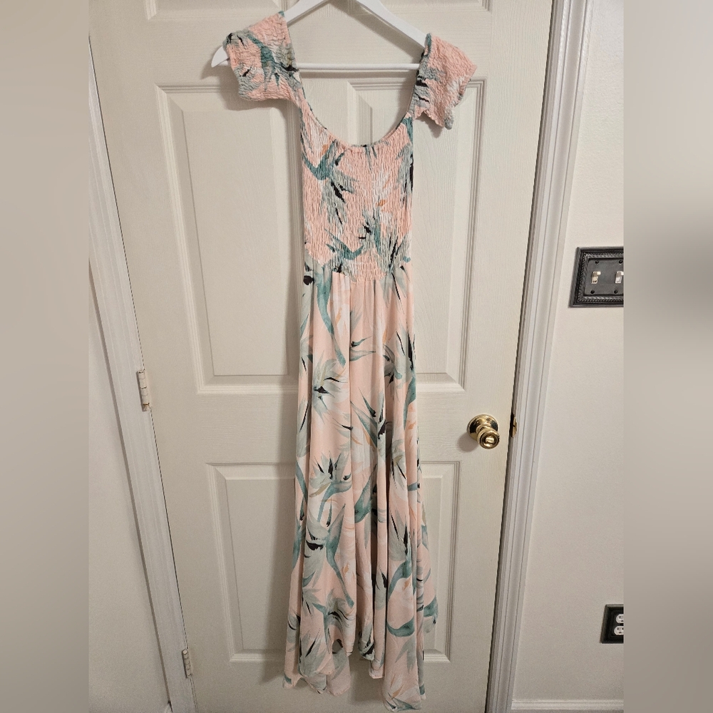 Olivaceous Pink And Green Tropical  Floral Off-Shoulder Maxi Dress Size Small